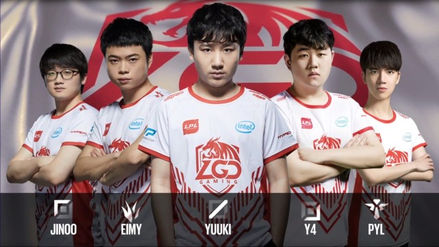 电竞舞台上 电竞舞台上